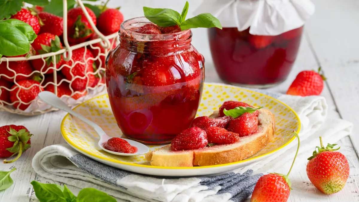 Erdbeermarmelade mit Basilikum rezept